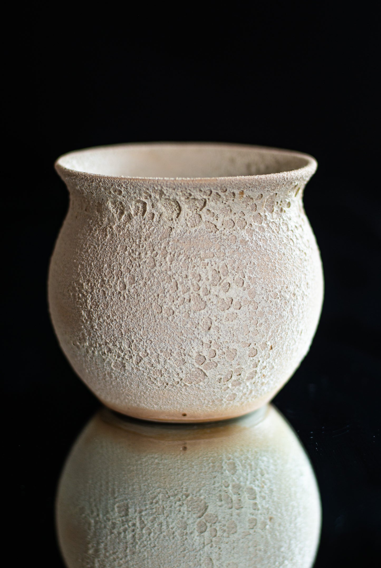 Moon vase