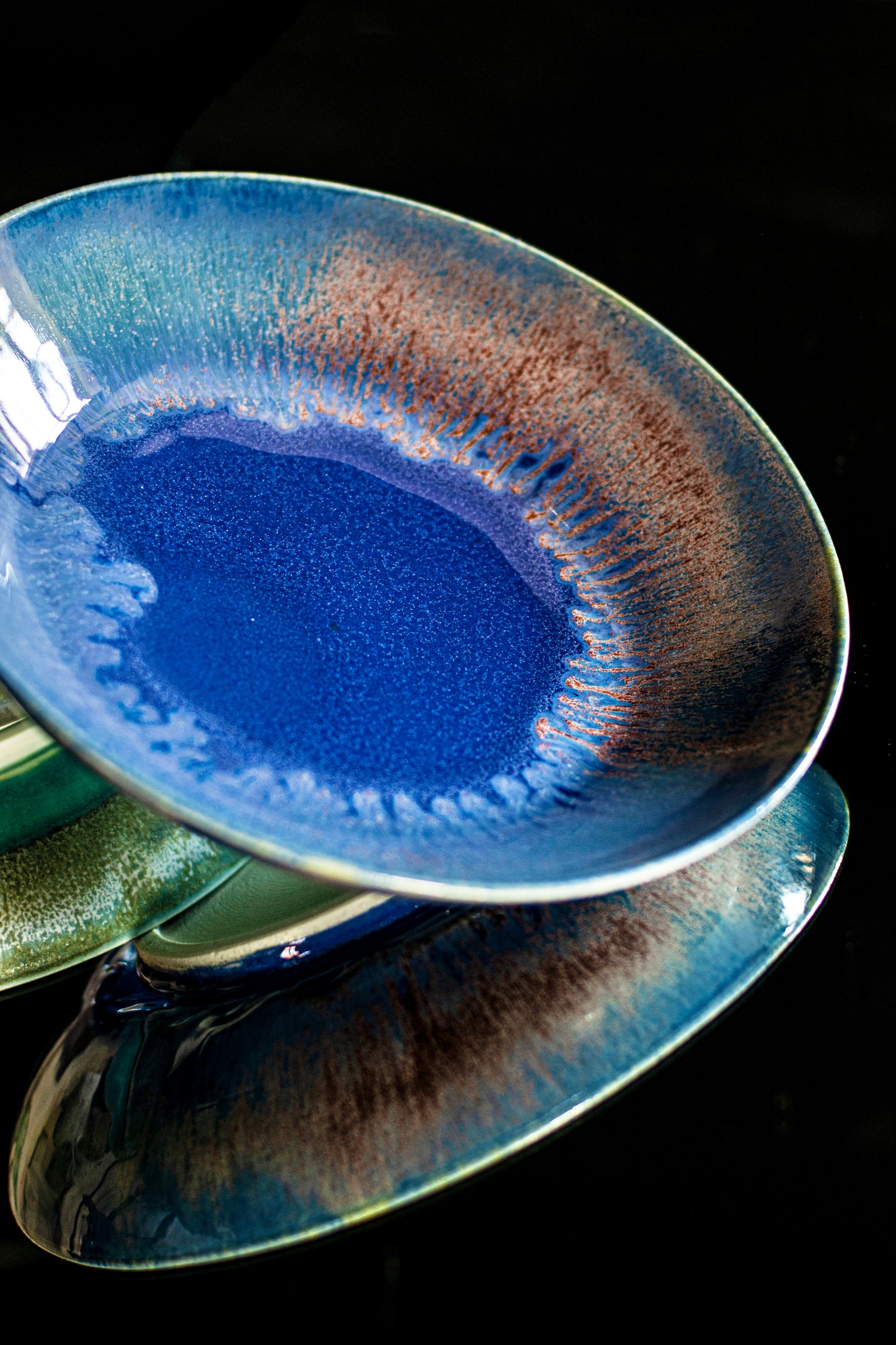 Large serving platter / blue