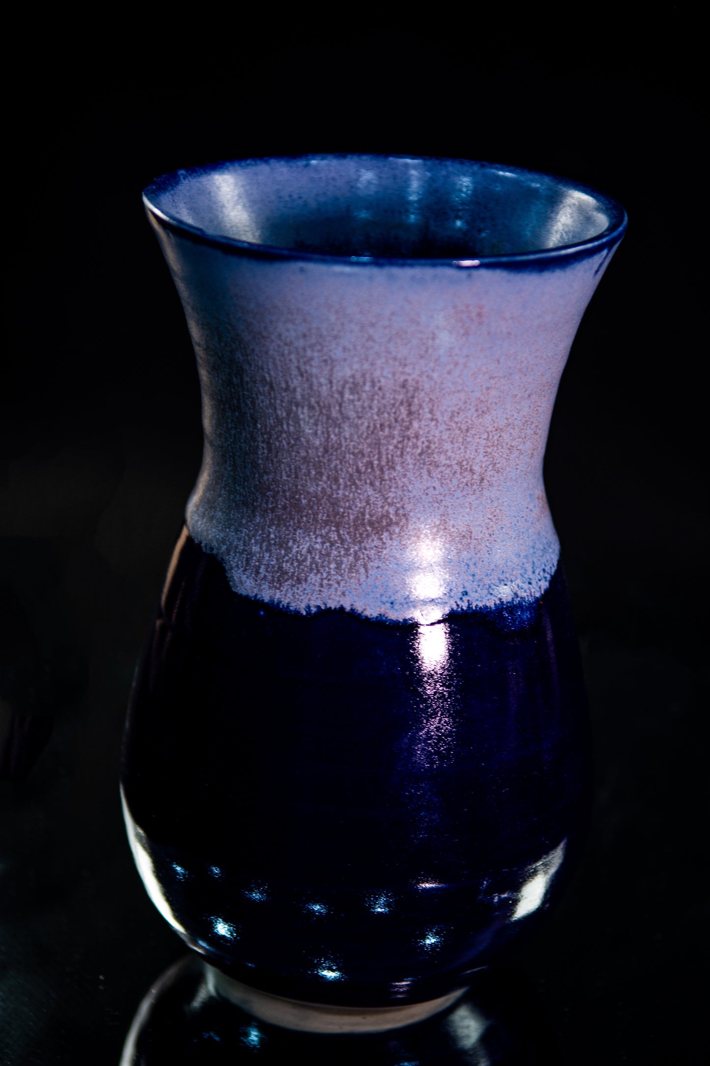 Deep blue crystals XL flower vase