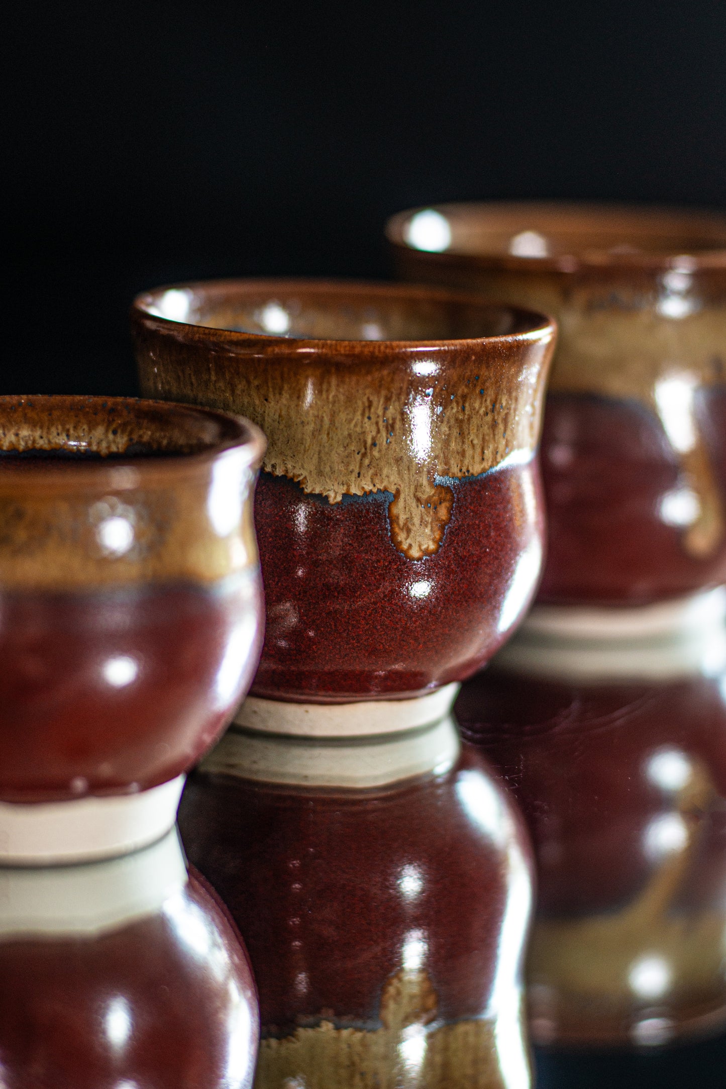 L Christmas mugs