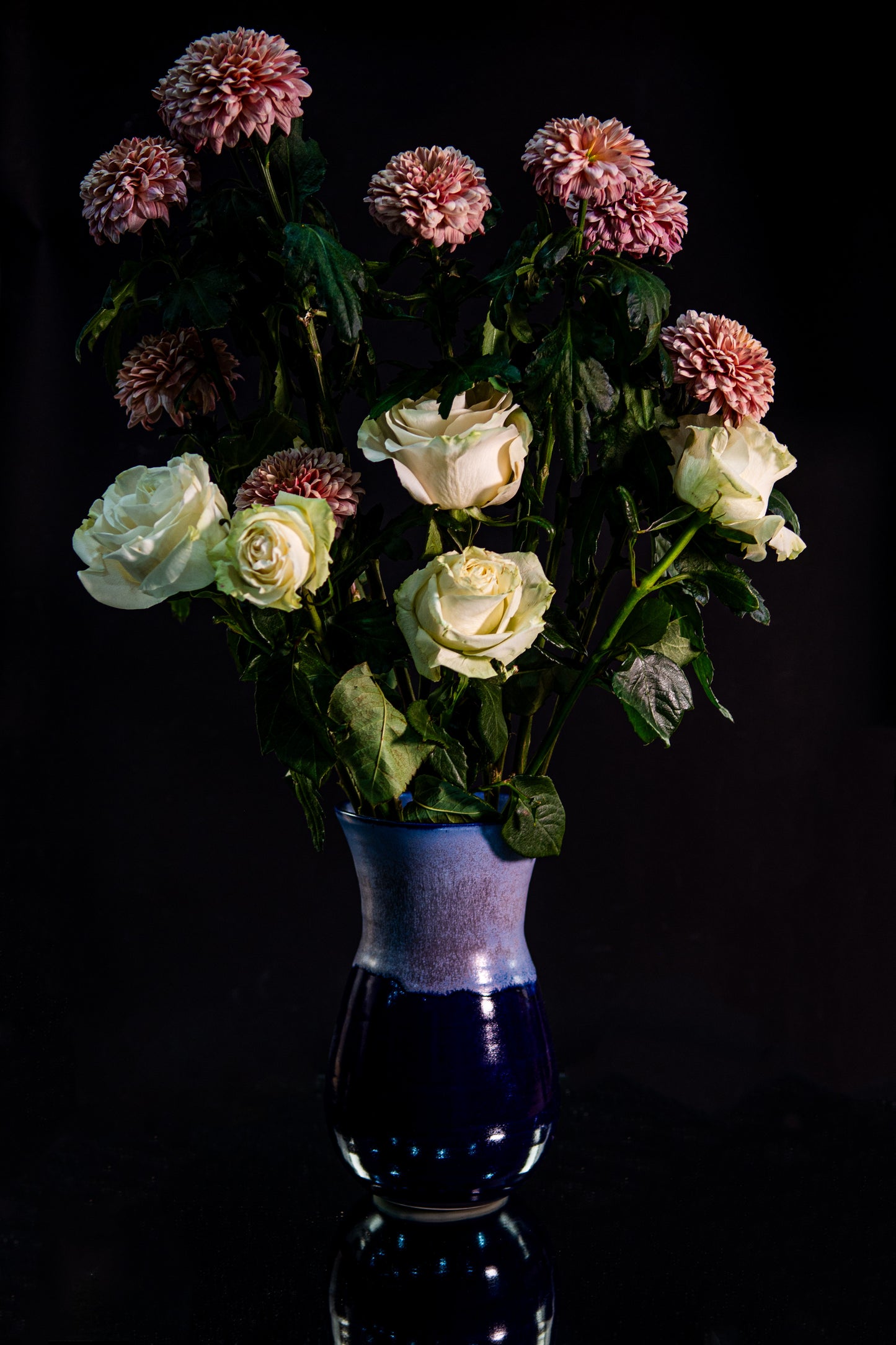 Deep blue crystals XL flower vase