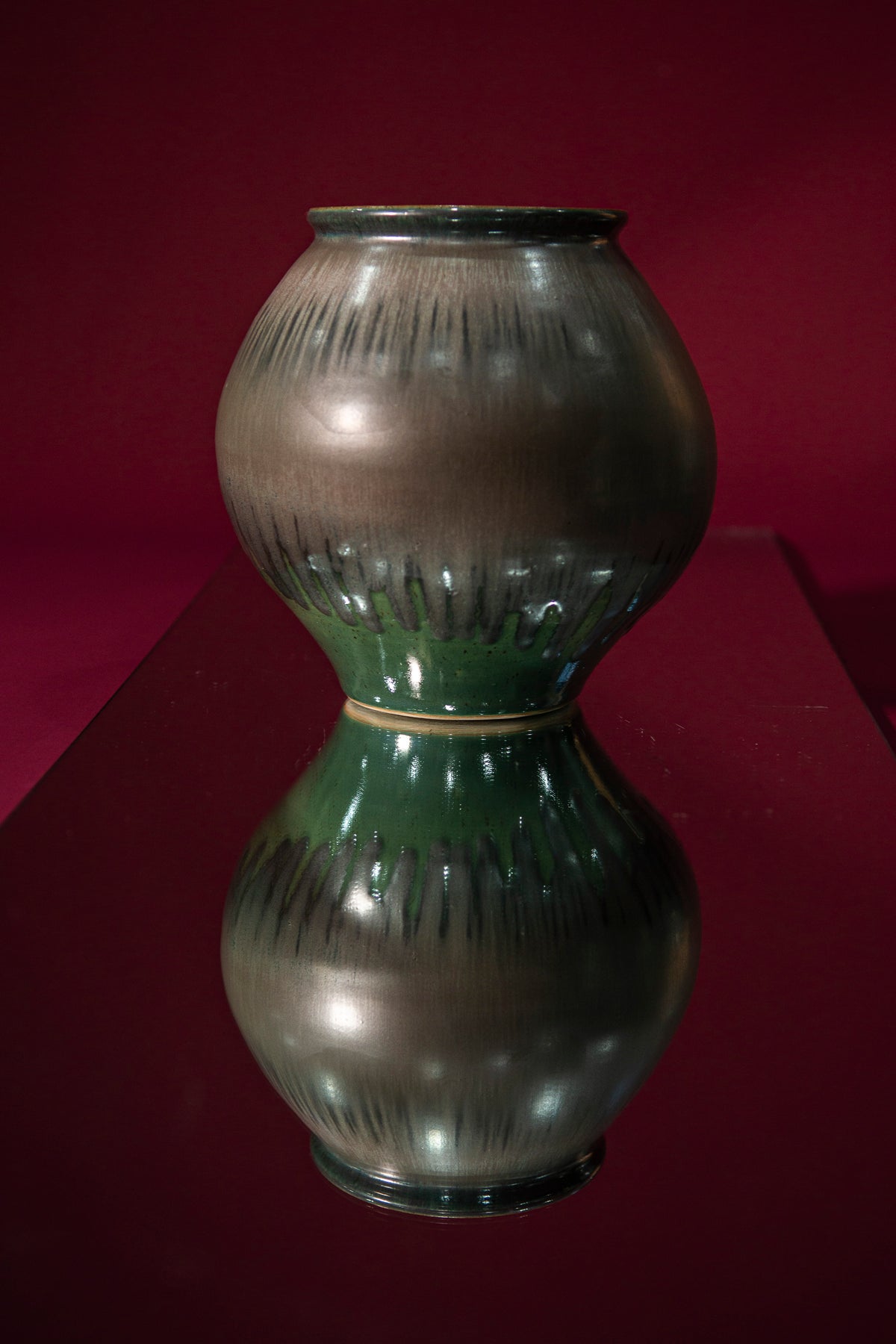 Moon jar moss green
