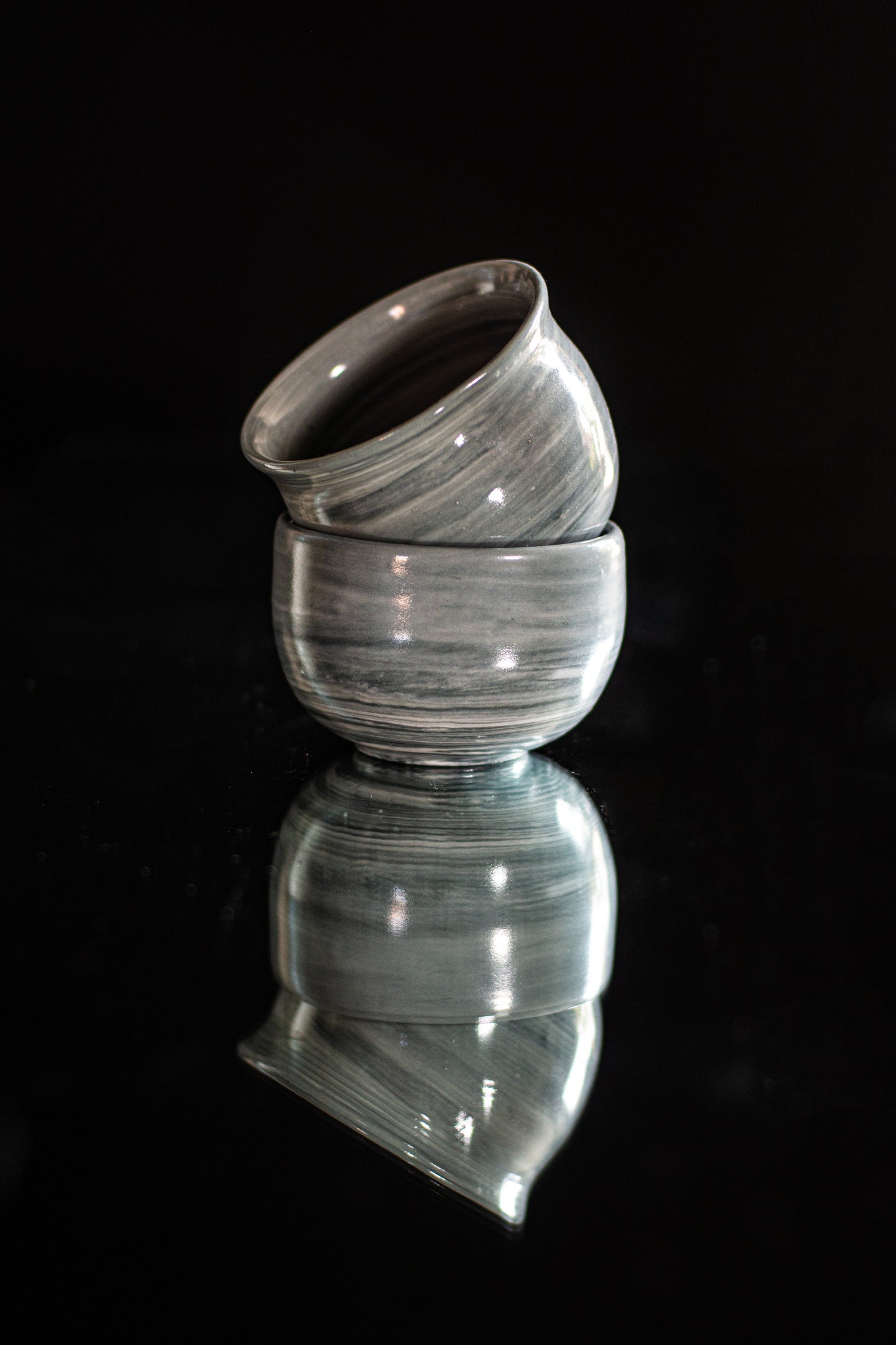 Blue porcelain marble mugs