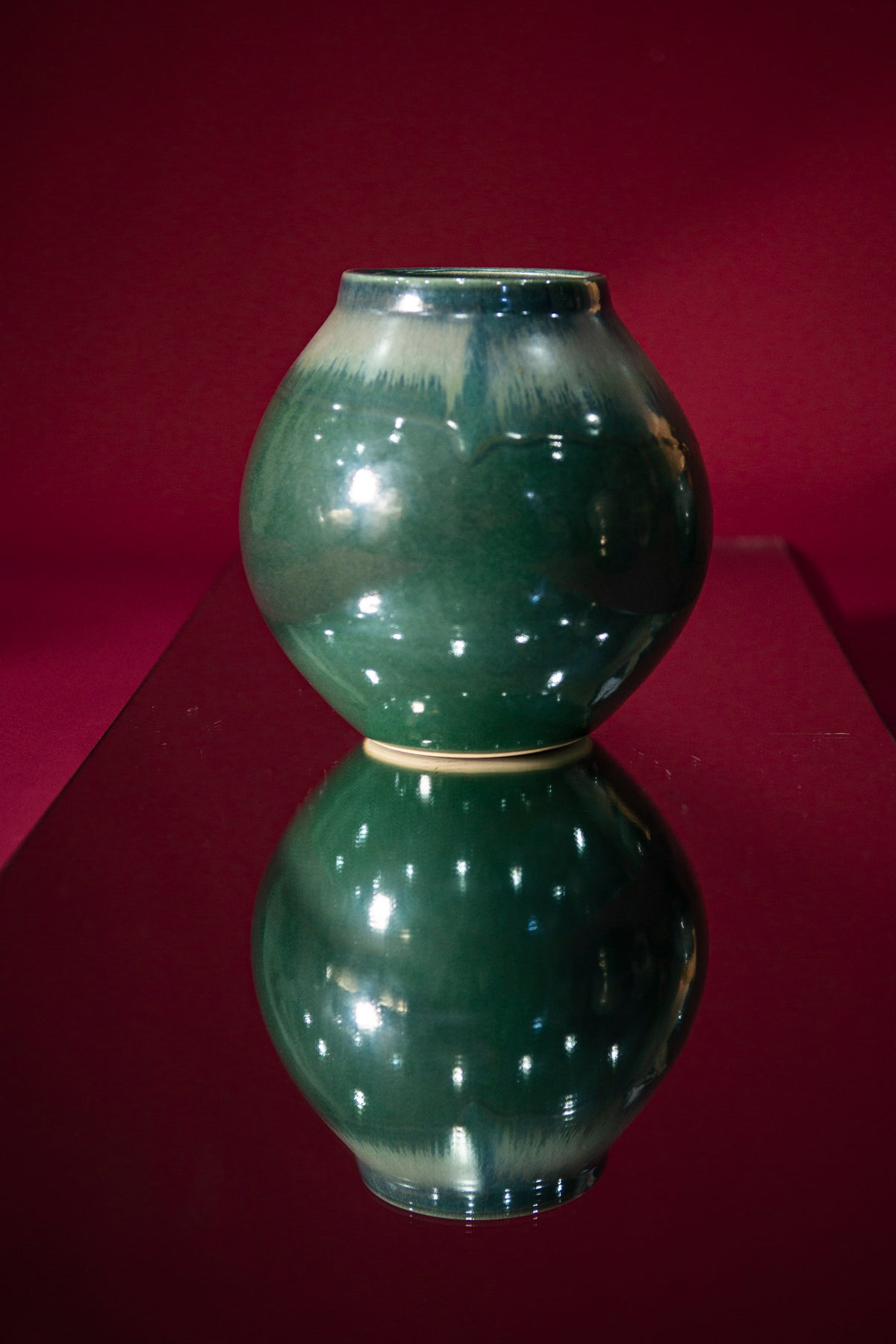 Moon jar moss green